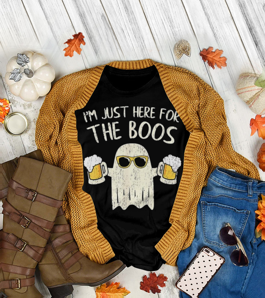 I'm Just Here for the Boos Funny Ghost Sunglasses Beer s T-Shirt
