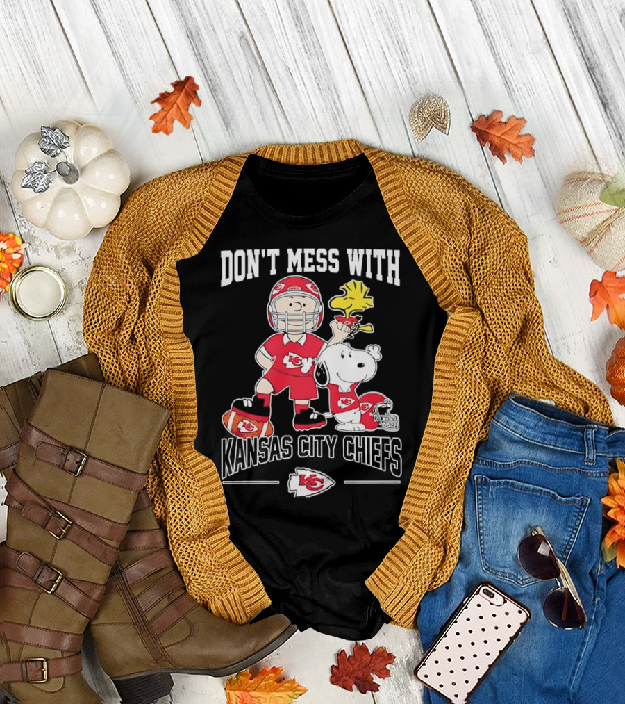 Don’t Mess with Kansas City Chiefs and Peanuts Characters Collaboration T-Shirt