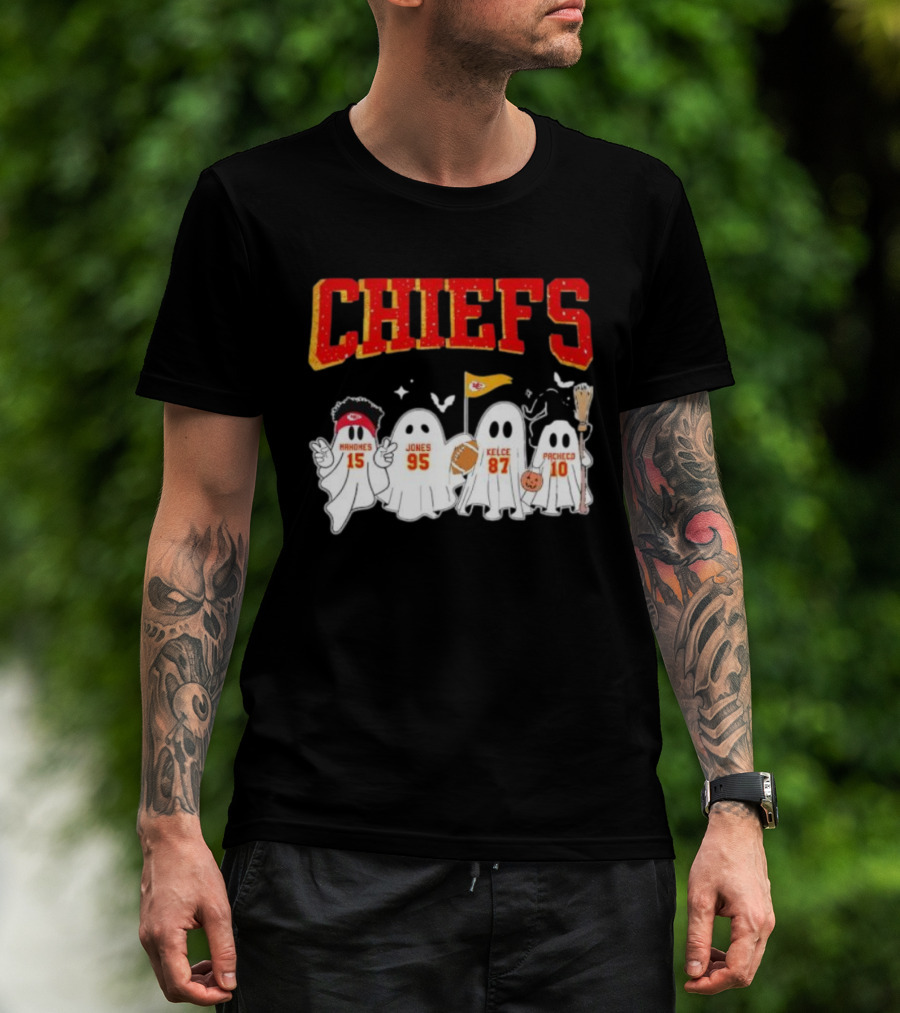 Kansas City Chiefs Halloween Mahomes Jones Kelce Pacheco Ghosts T-Shirt