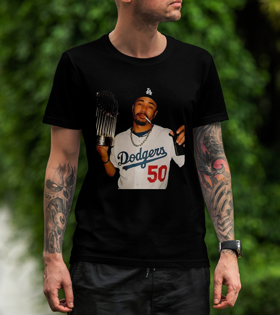Mookie Betts Dodgers 2025 World Series Champions Celebration Smoking Topps T-Shirt