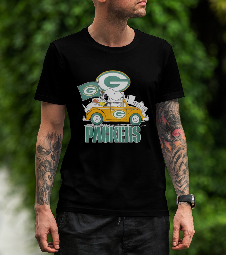 Green Bay Packers Snoopy Woodstock Driving Car Football Fan Art T-Shirt