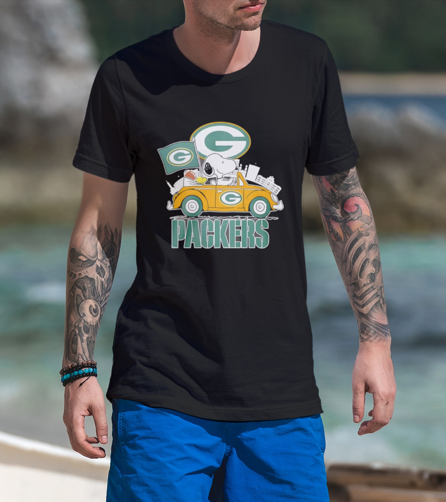 Green Bay Packers Snoopy Woodstock Driving Car Football Fan Art T-Shirt