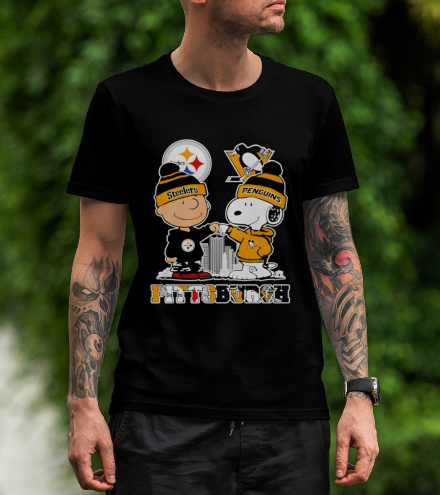 Pittsburgh Steelers Penguins Snoopy Charlie Brown Commemorative Sports Fan Graphic T-Shirt