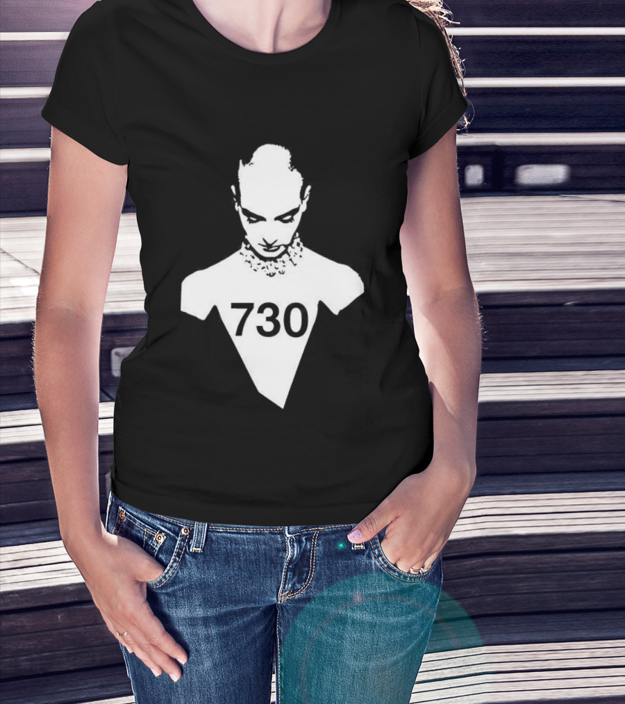 Sinead 730 Bold Graphic Style T-Shirt
