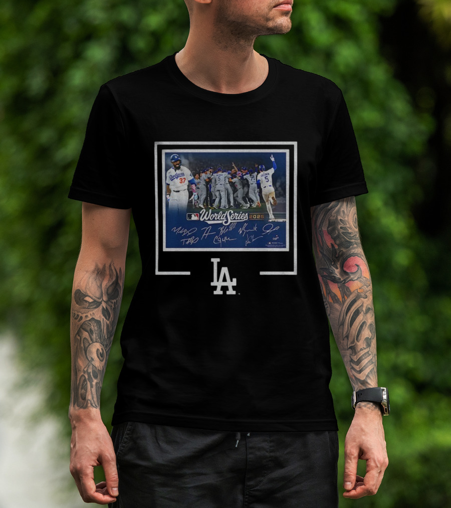 Los Angeles Dodgers 2025 World Series MLB Champions Autographed Photo Dodgers Team Celebration T-Shirt