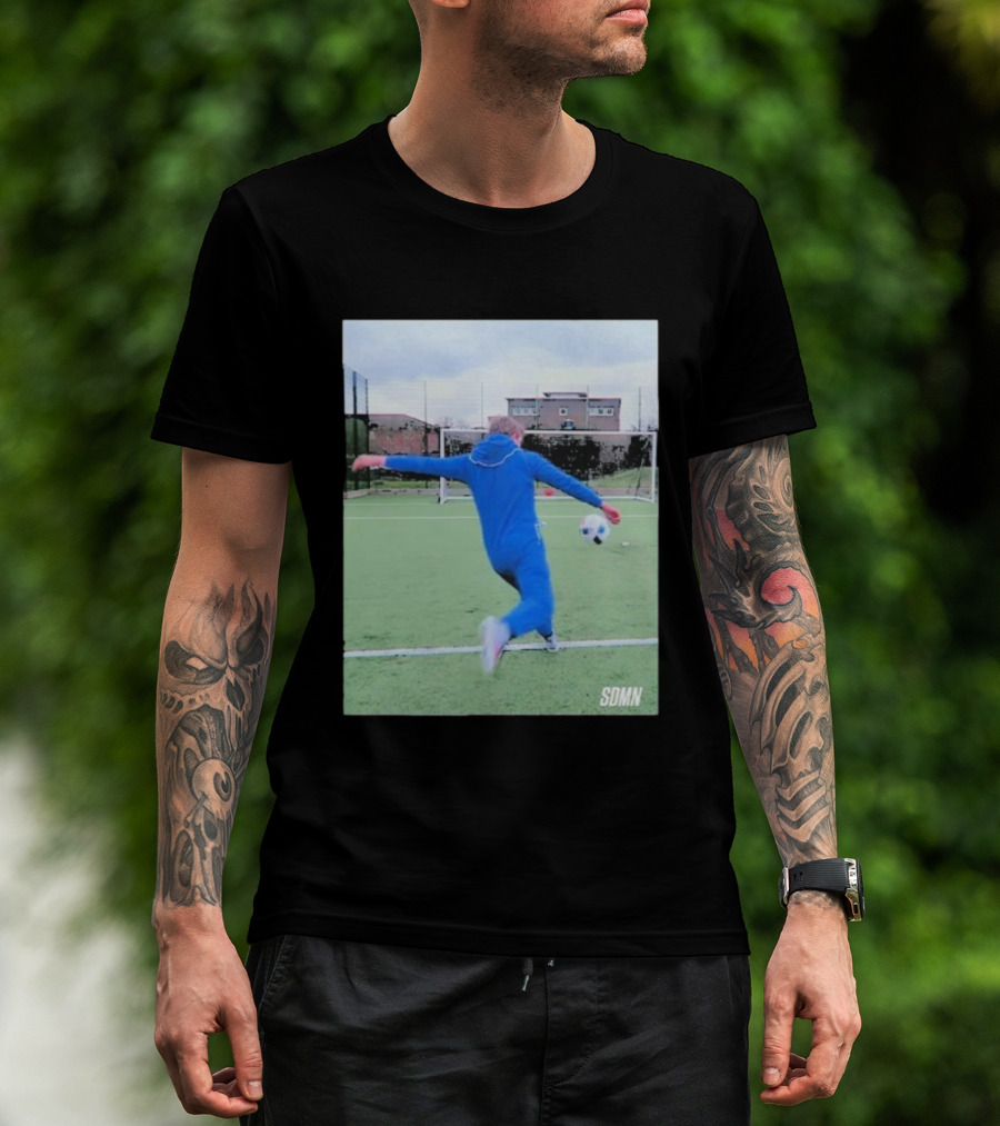 Sidemen SDMN W2s Crossbar Volley Football Action Shot T-Shirt