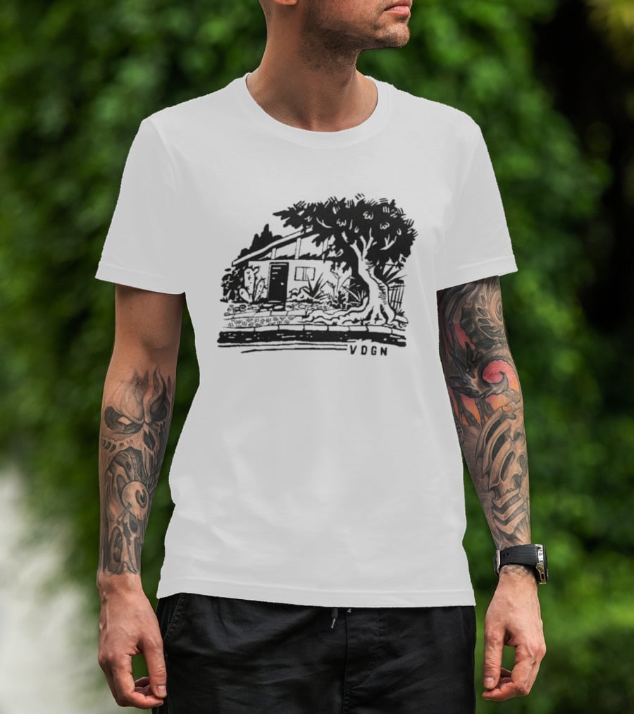 Venice Bungalow Vdgn Treehouse Illustration T-Shirt