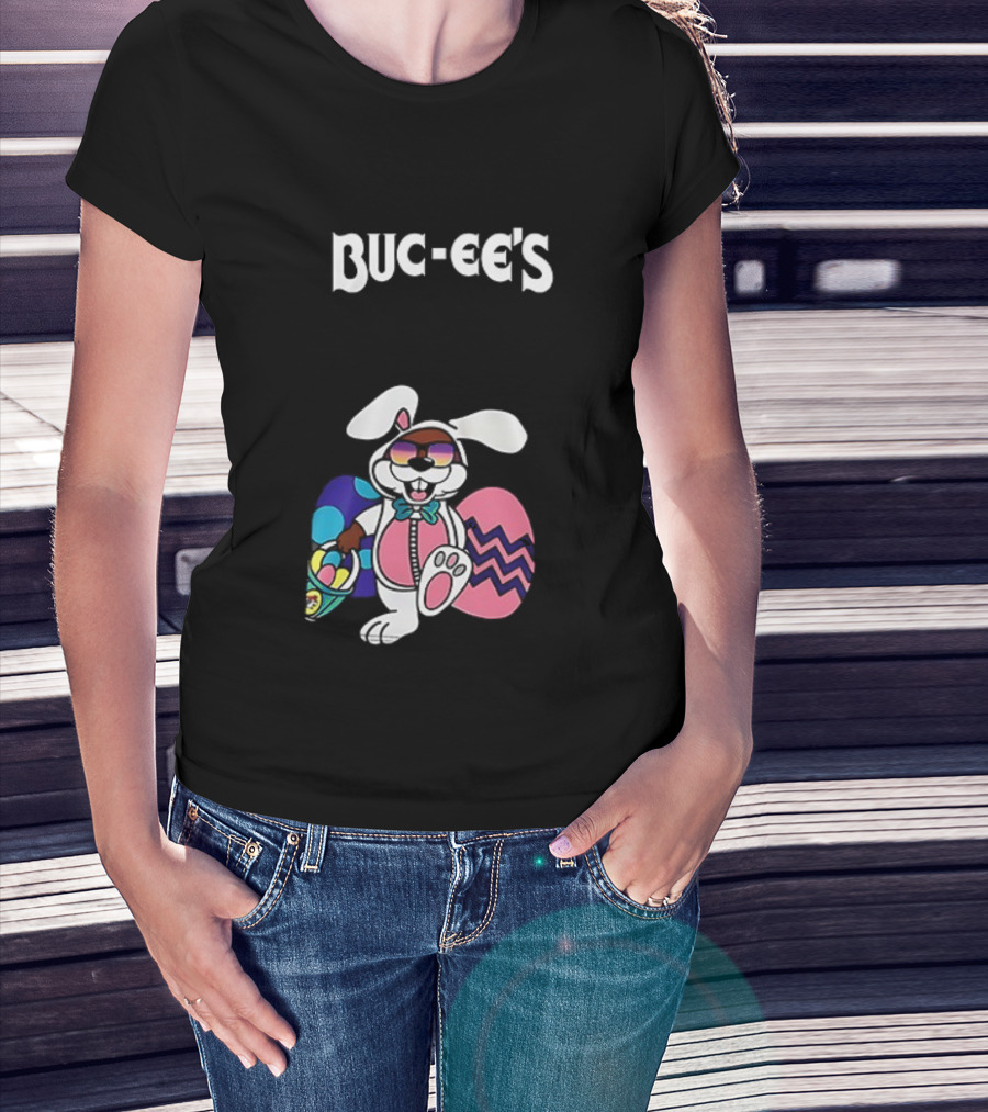 Buc-ee’s Easter Bunny Beaver Nugget I'm Hunting With Eggs And Candy T-Shirt