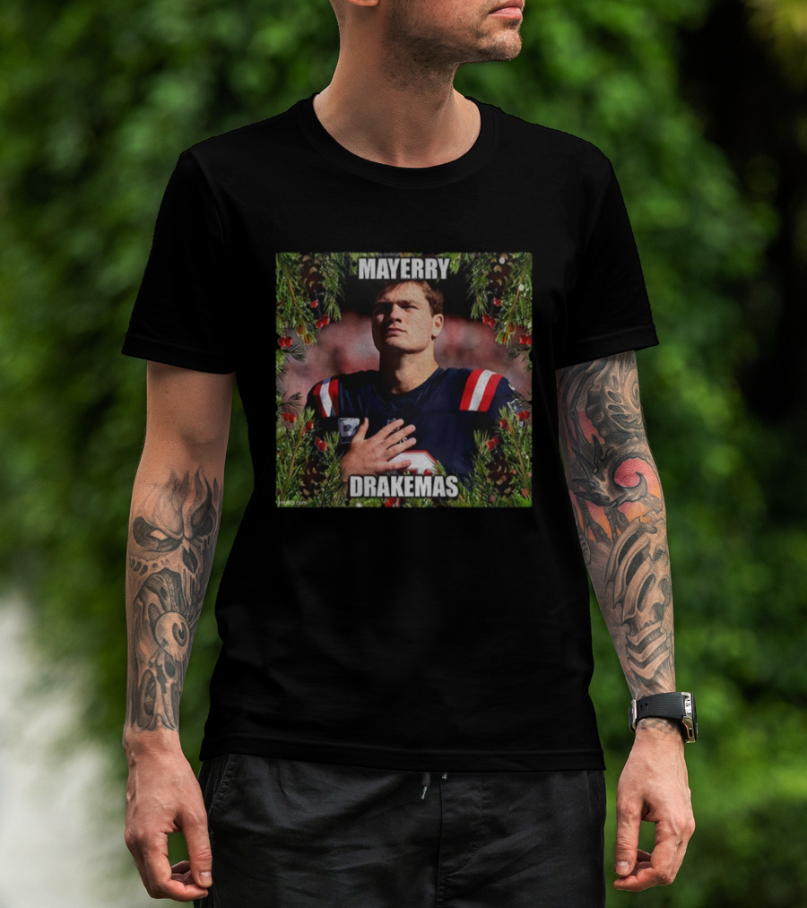 Mayerry Drakemas Football Christmas Evergreen Garland T-Shirt