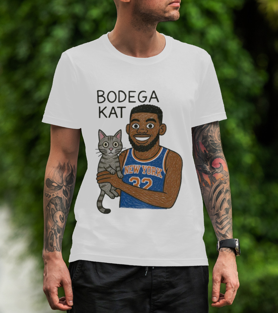 Bodega Kat New York 32 Basketball Fan Art T-Shirt