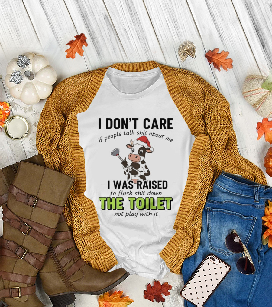 Santa Cow Flush Shit Down The Toilet Humor T-Shirt