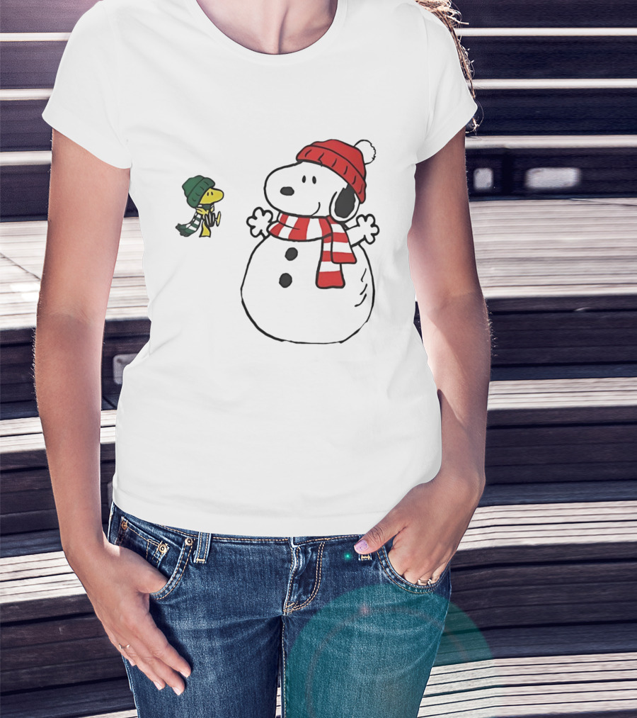 Snoopy And Woodstock Christmas Holiday Snowman Scene T-Shirt