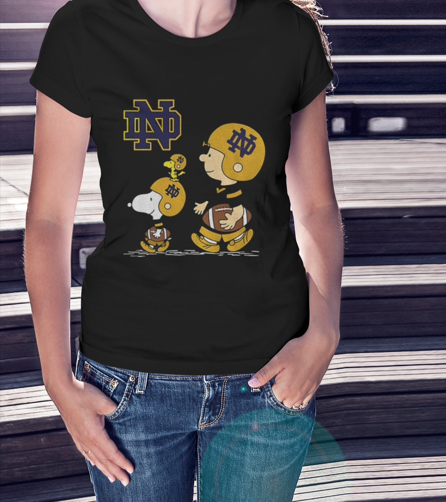 Snoopy Peanuts Notre Dame Fighting Irish Football 2025 Fan Collection T-Shirt