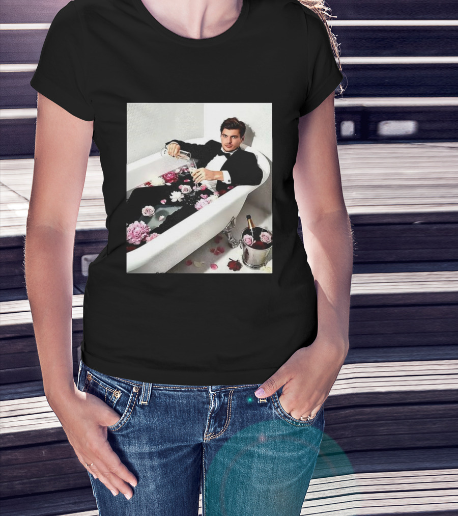 Max Verstappen Oracle Red Bull F1 Elegant Tuxedo Bathtub Roses T-Shirt