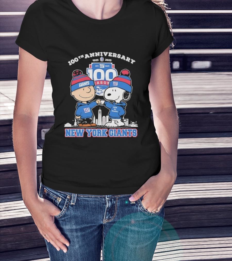 Snoopy And Charlie Brown New York Giants 100th Anniversary 1925 To 2025 T-Shirt