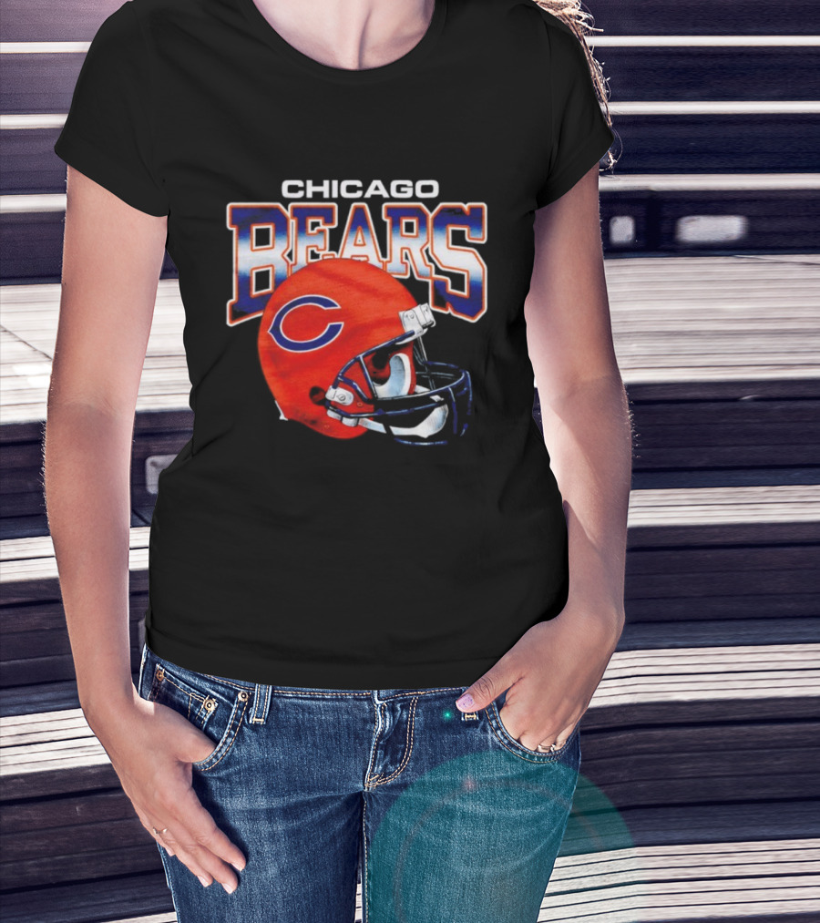 Chicago Bears Gradient Helmet Classic Team Spirit Gear T-Shirt