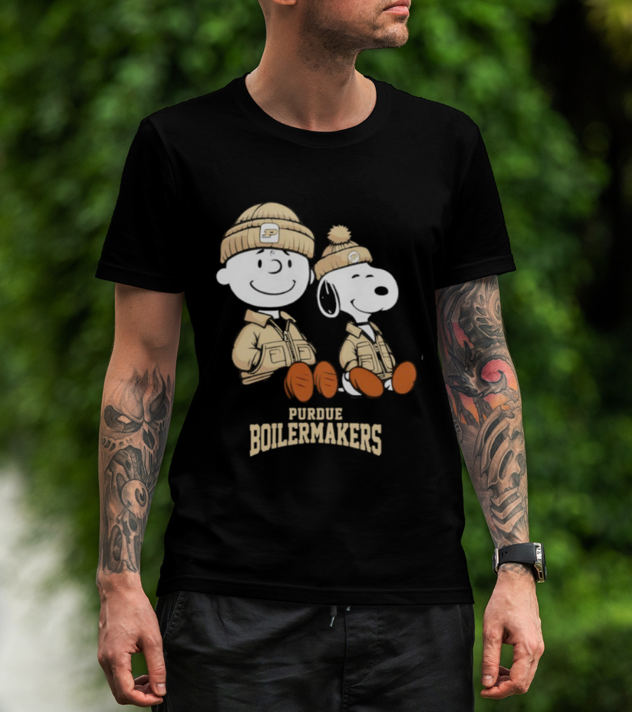 Purdue Boilermakers Snoopy Charlie Brown Peanuts Characters Vintage Style Collaboration T-Shirt