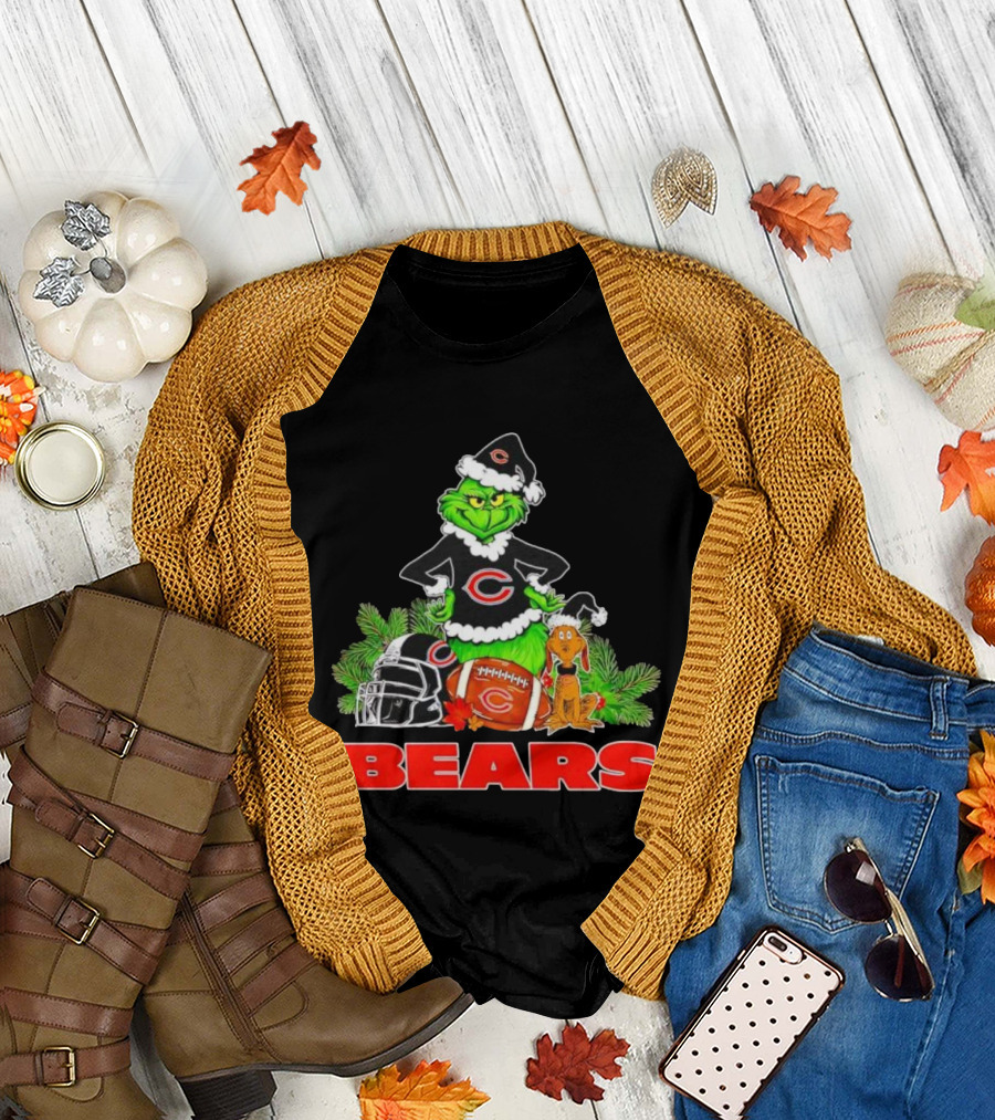 Chicago Bears Christmas Grinch Max Holiday Helmet T-Shirt