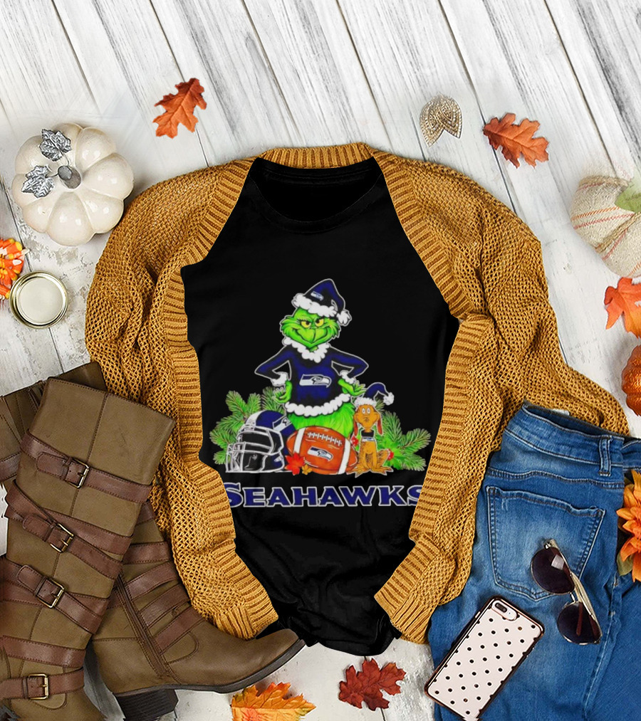 Grinch and Max with Seattle Seahawks Christmas Helmets and Football T-Shirt
