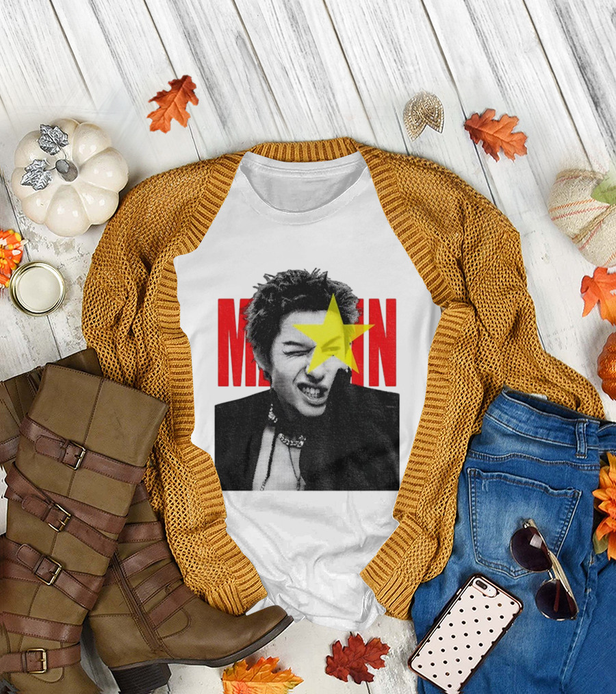 Martin Cortis Vintage Kpop Star 90s Style Iconic Yellow Star T-Shirt
