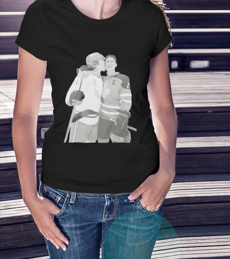 Ilya Rozanov Licks Shane Hollander Face Hockey Romance 81 25 C Ice Embrace T-Shirt