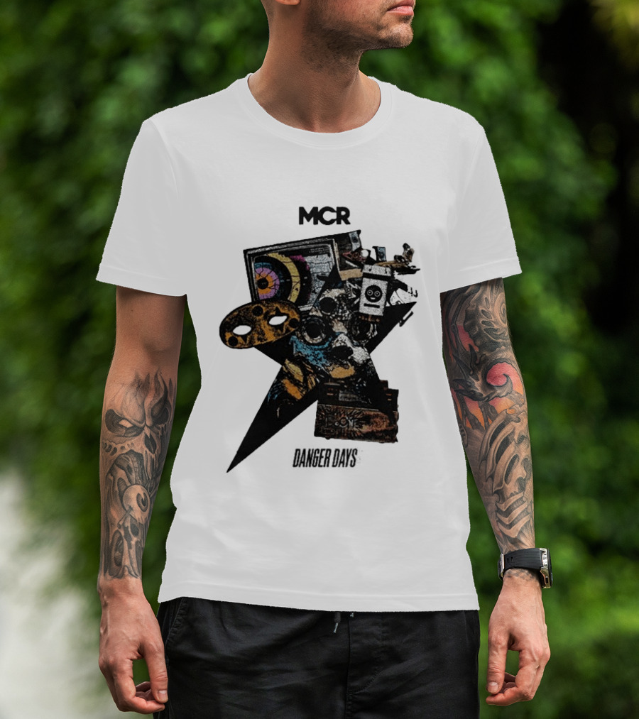 MCR Danger Days Collage Target Robot Gaming Controller T-Shirt