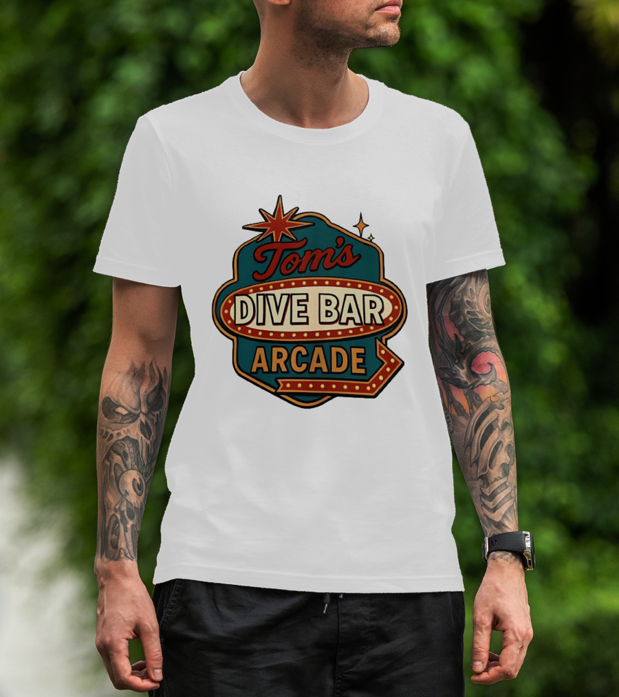 Tom's Dive Bar Arcade Retro Sign Neon T-Shirt