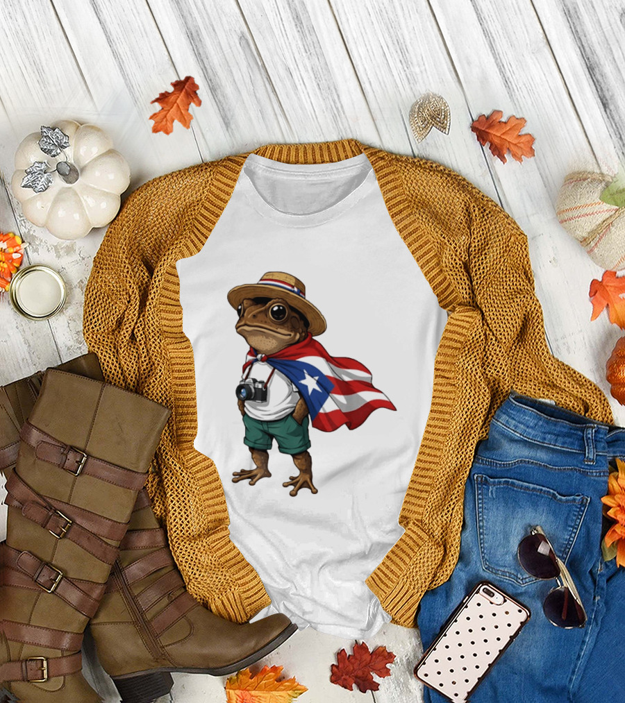 Coqui Frog with Puerto Rico Flag in Puerto Rican Taino T-Shirt