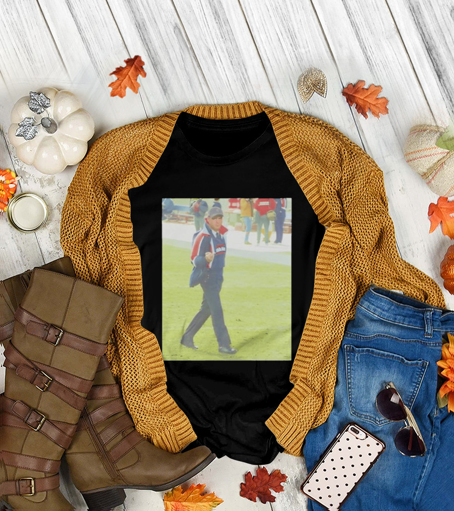 Chicago Bears Mike Ditka Da Coach Middle Finger Iconic Gesture T-Shirt