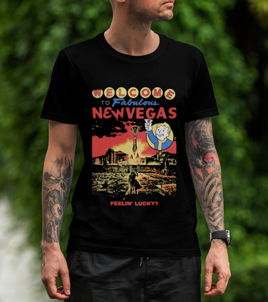 Welcome To Fabulous New Vegas Feeling Lucky Vintage Style Retro Gaming T-Shirt