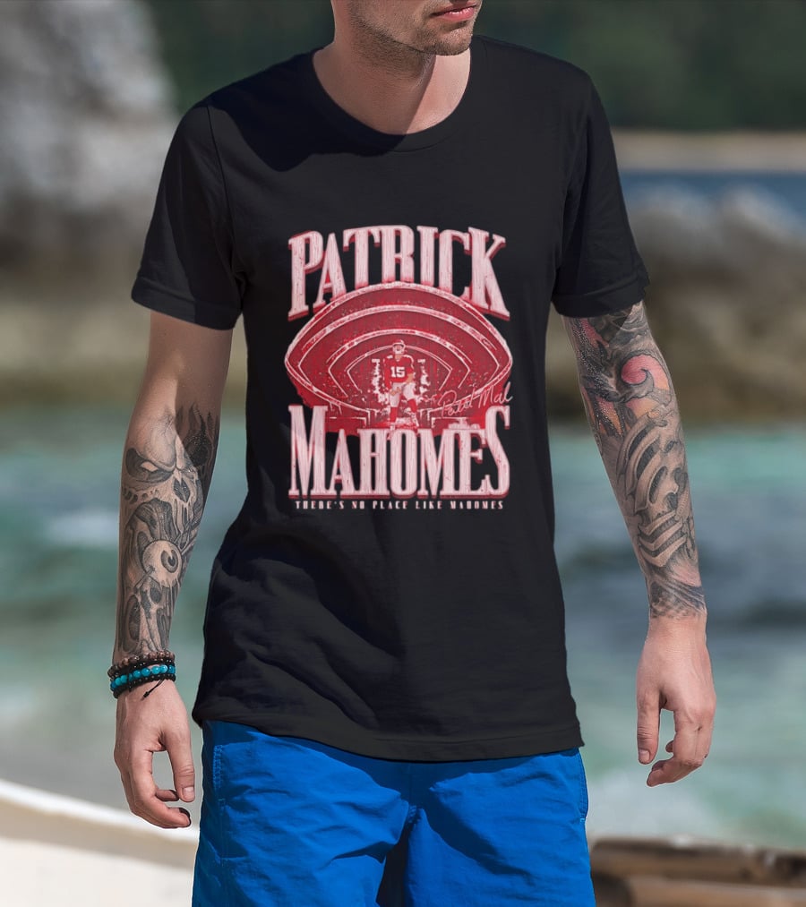 Patrick Mahomes Kansas City Chiefs Tunnel Entrance There's No Place Like Mahomes T-Shirt