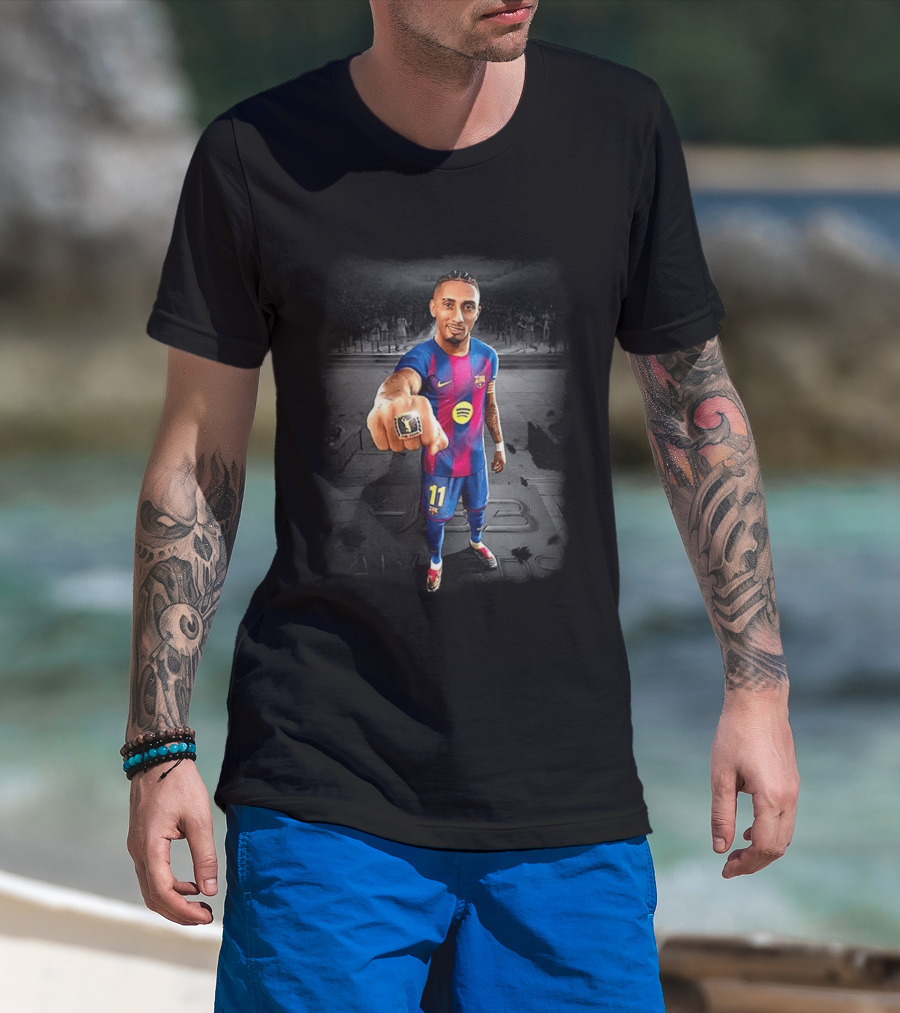 Raphinha 433 Barcelona Player Of The Year 2025 Award Winning Image T-Shirt