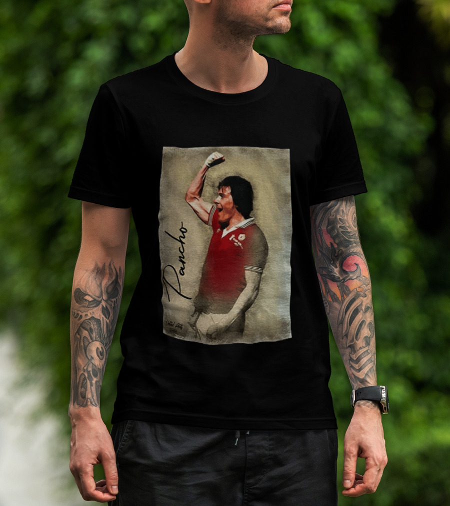 Steve Coppell Manchester United Pancho Celebration Football Memorabilia T-Shirt