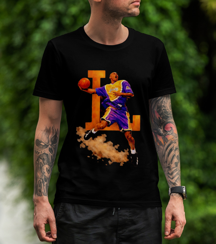 Kobe Bryant Los Angeles Lakers Iconic Slam Dunk Action T-Shirt