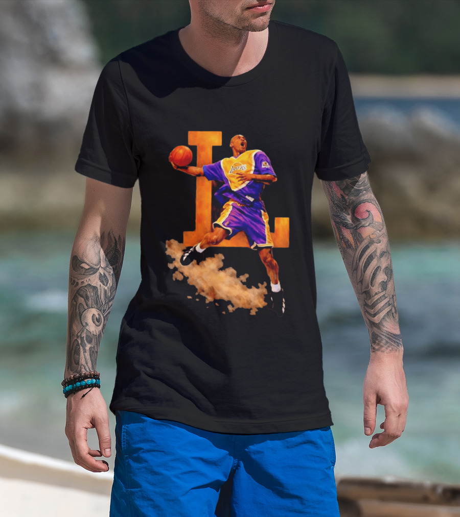 Kobe Bryant Los Angeles Lakers Iconic Slam Dunk Action T-Shirt