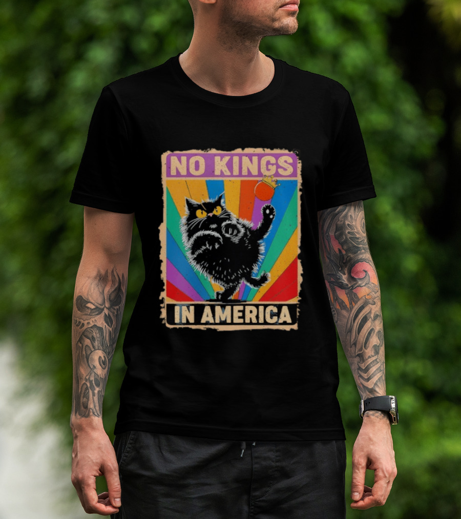 No Kings In America Black Cat Anti Trump Rainbow Kingslayer T-Shirt