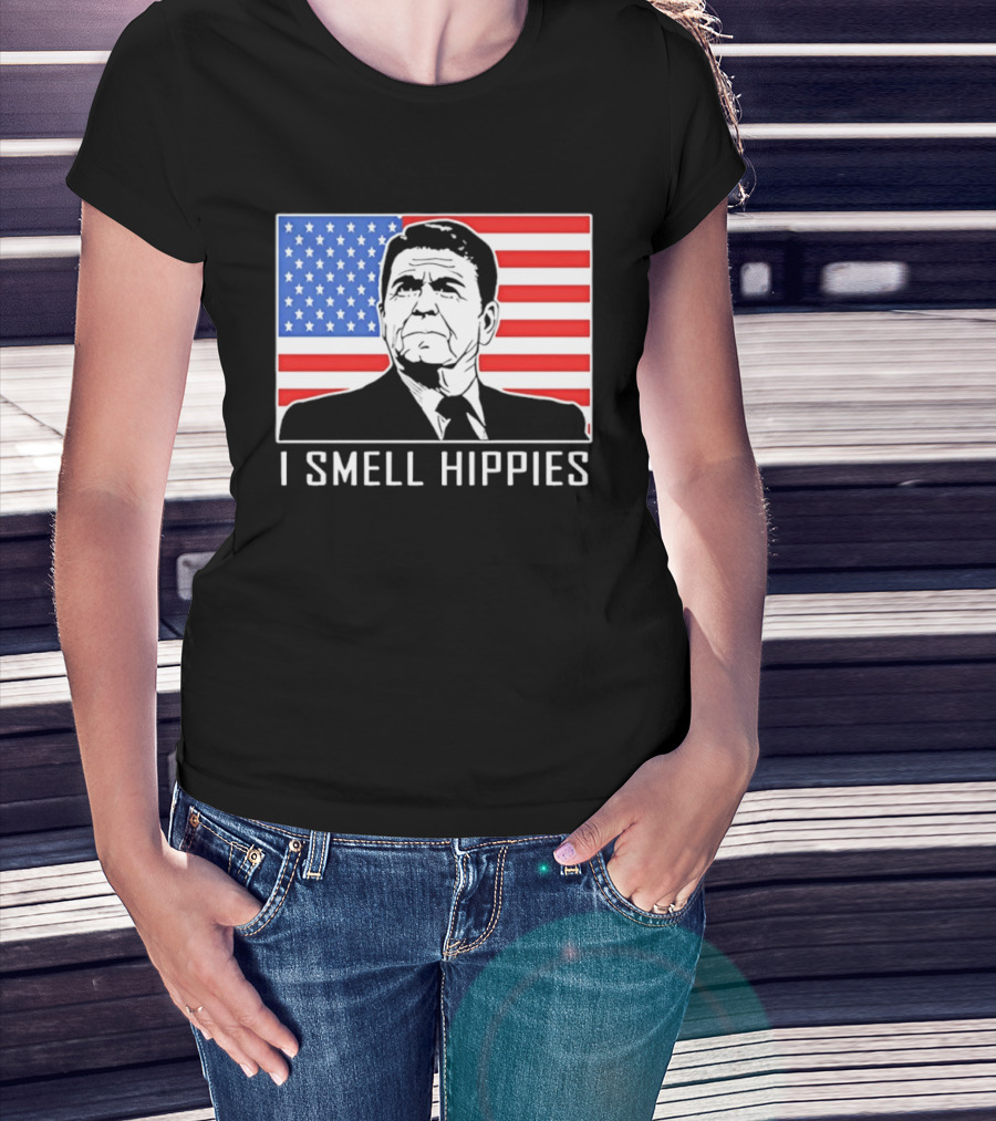 I Smell Hippies Ronald Reagan American Flag Stars And Stripes T-Shirt
