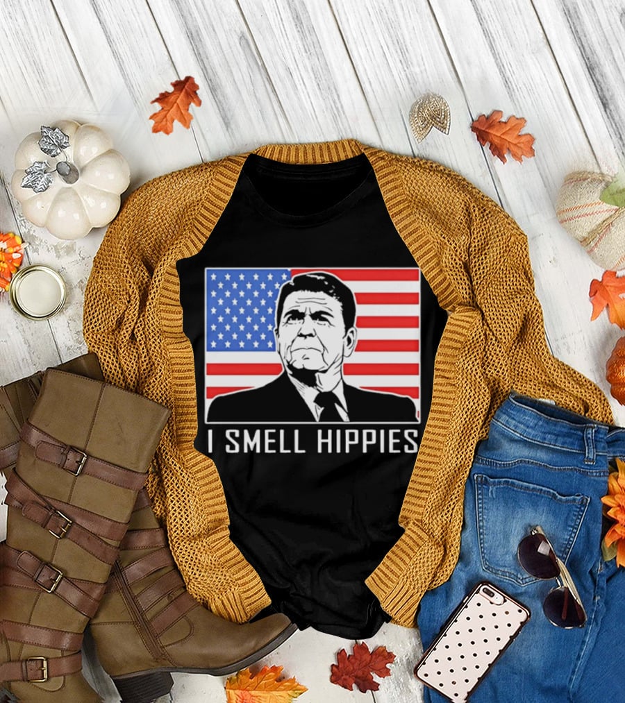 I Smell Hippies Ronald Reagan American Flag Stars and Stripes T-Shirt