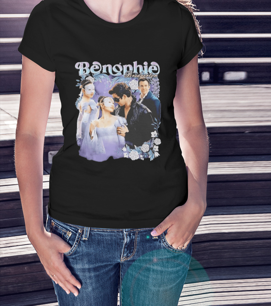 Benophie Bridgerton Romance Masquerade Fantasy Roses T-Shirt