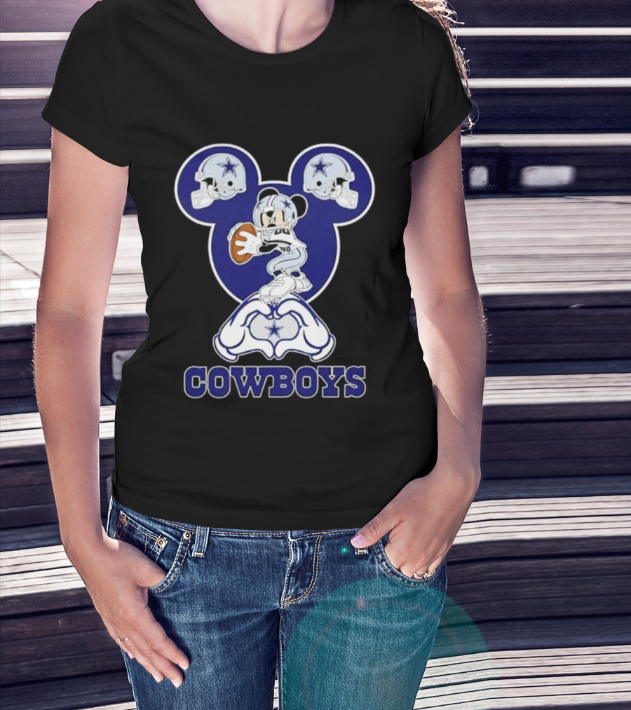 Dallas Cowboys Mickey Mouse Heart Hands Football Helmets T-Shirt