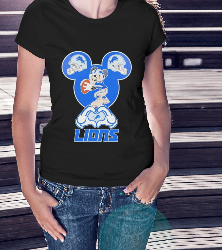 Detroit Lions Mickey Mouse Football Heart Helmets T-Shirt