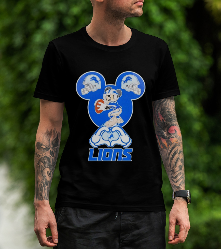 Detroit Lions Mickey Mouse Football Heart Helmets T-Shirt