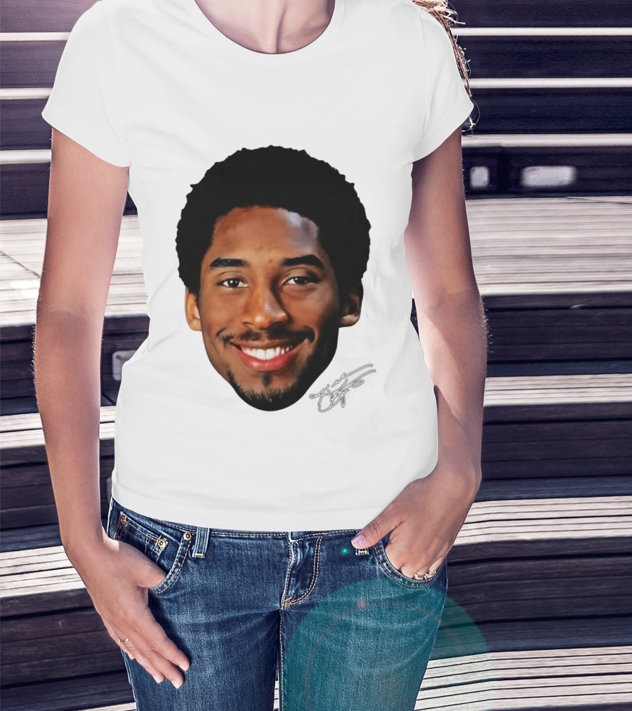 Kobe Bryant Big Face All Smiles NBA Legend T-Shirt