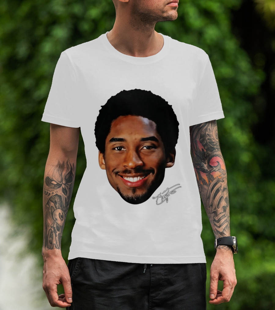 Kobe Bryant Big Face All Smiles NBA Legend T-Shirt