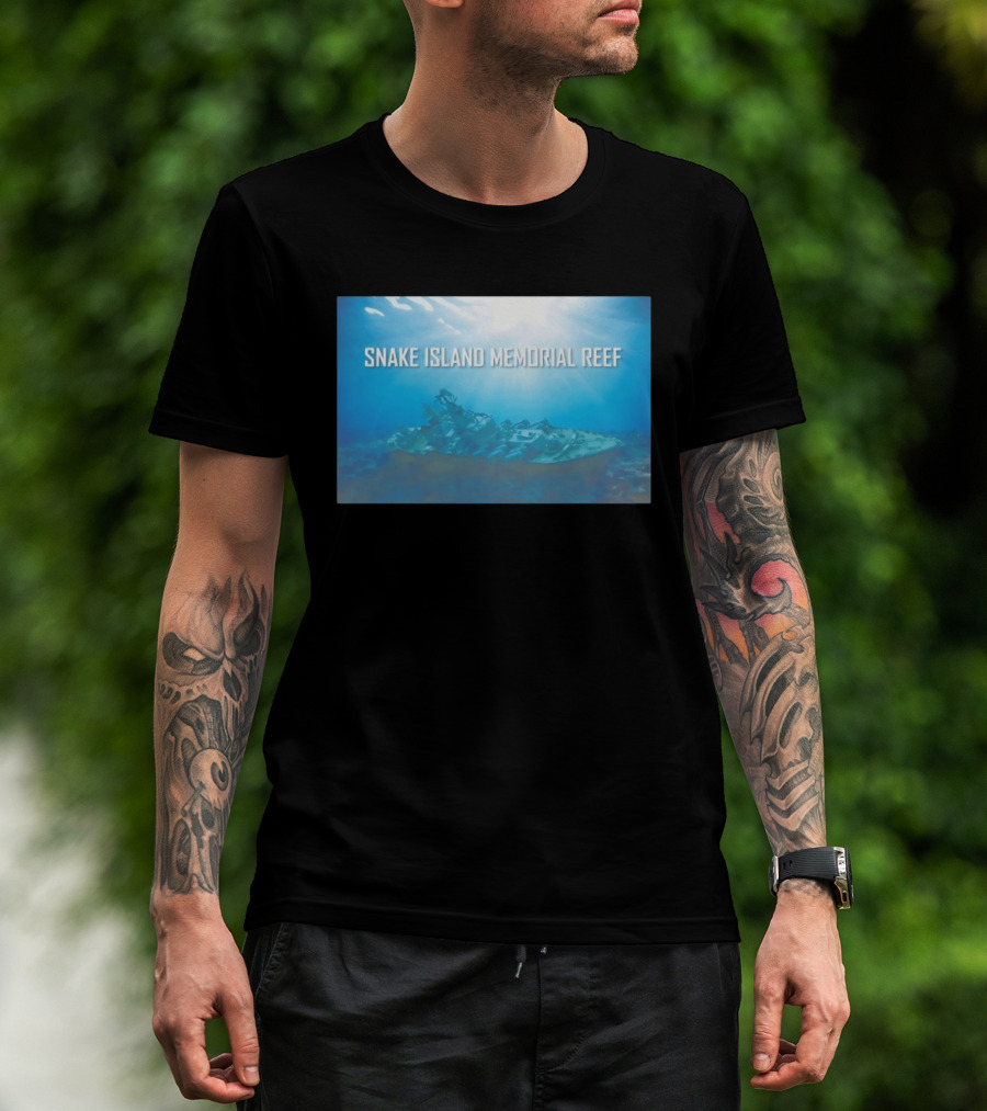 Snake Island Memorial Reef Submerged Ship Ocean Scene T-Shirt