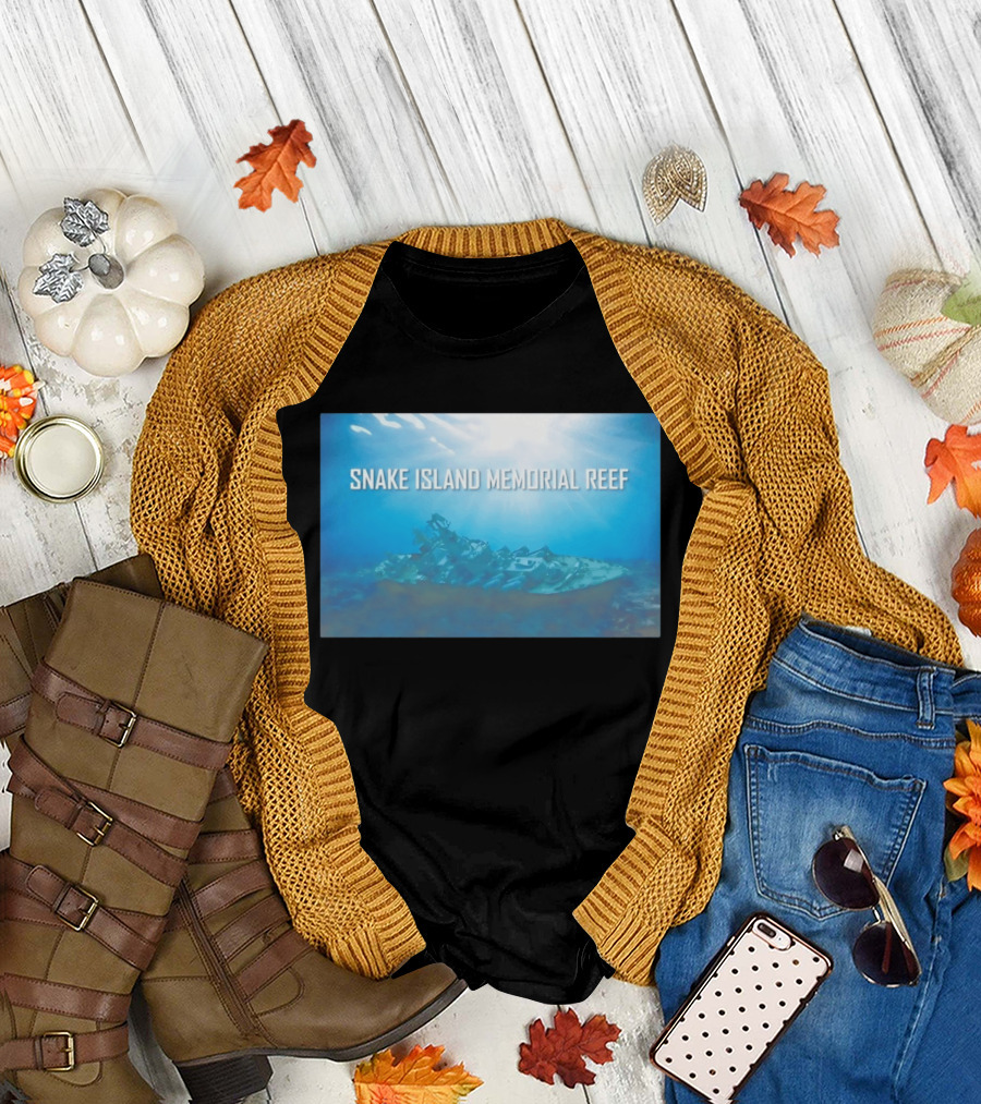 Snake Island Memorial Reef Submerged Ship Ocean Scene T-Shirt