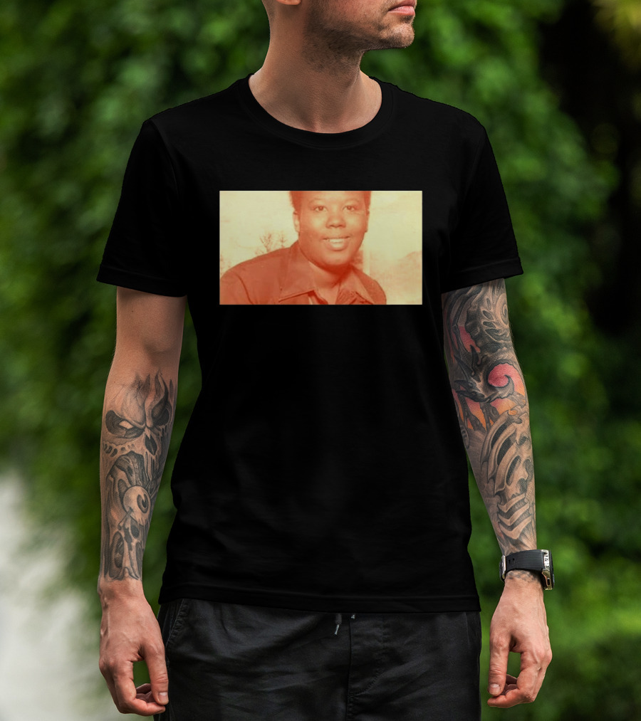 King Harris Mom Picture T-Shirt