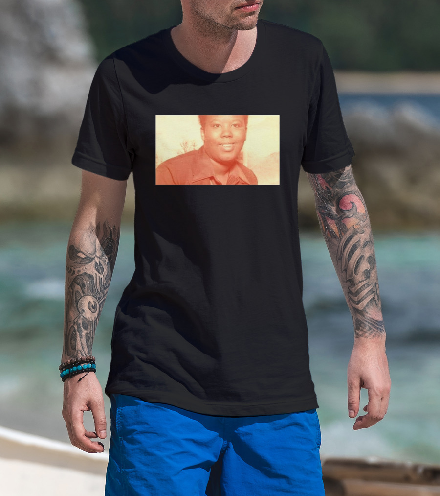 King Harris Mom Picture T-Shirt