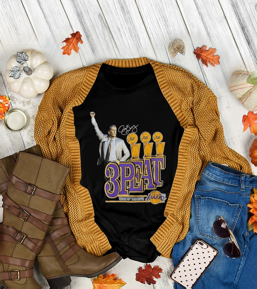 Los Angeles Lakers 3PEAT Team of the 80's 87 88 89 Pat Riley T-Shirt