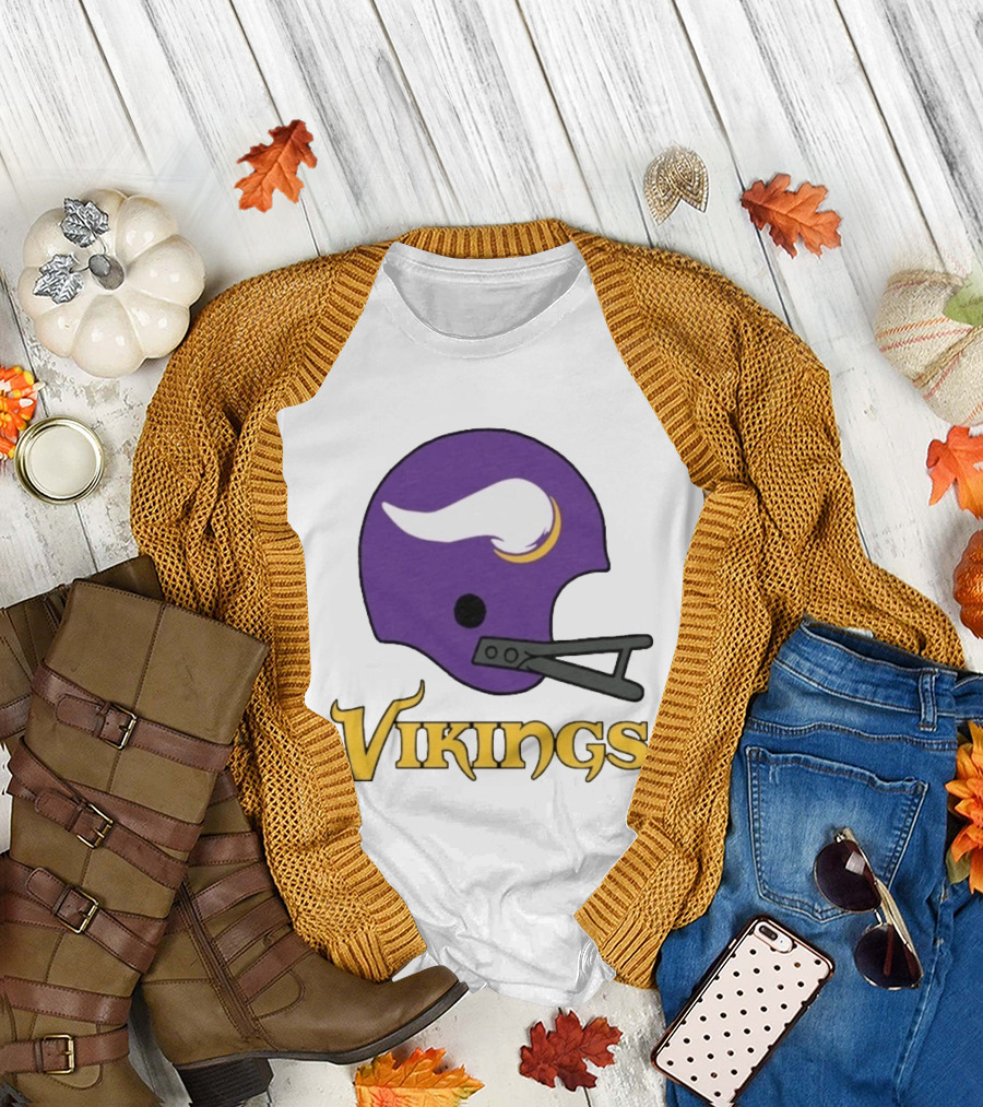 Vikings Minnesota Big Helmet Purple Football Team T-Shirt